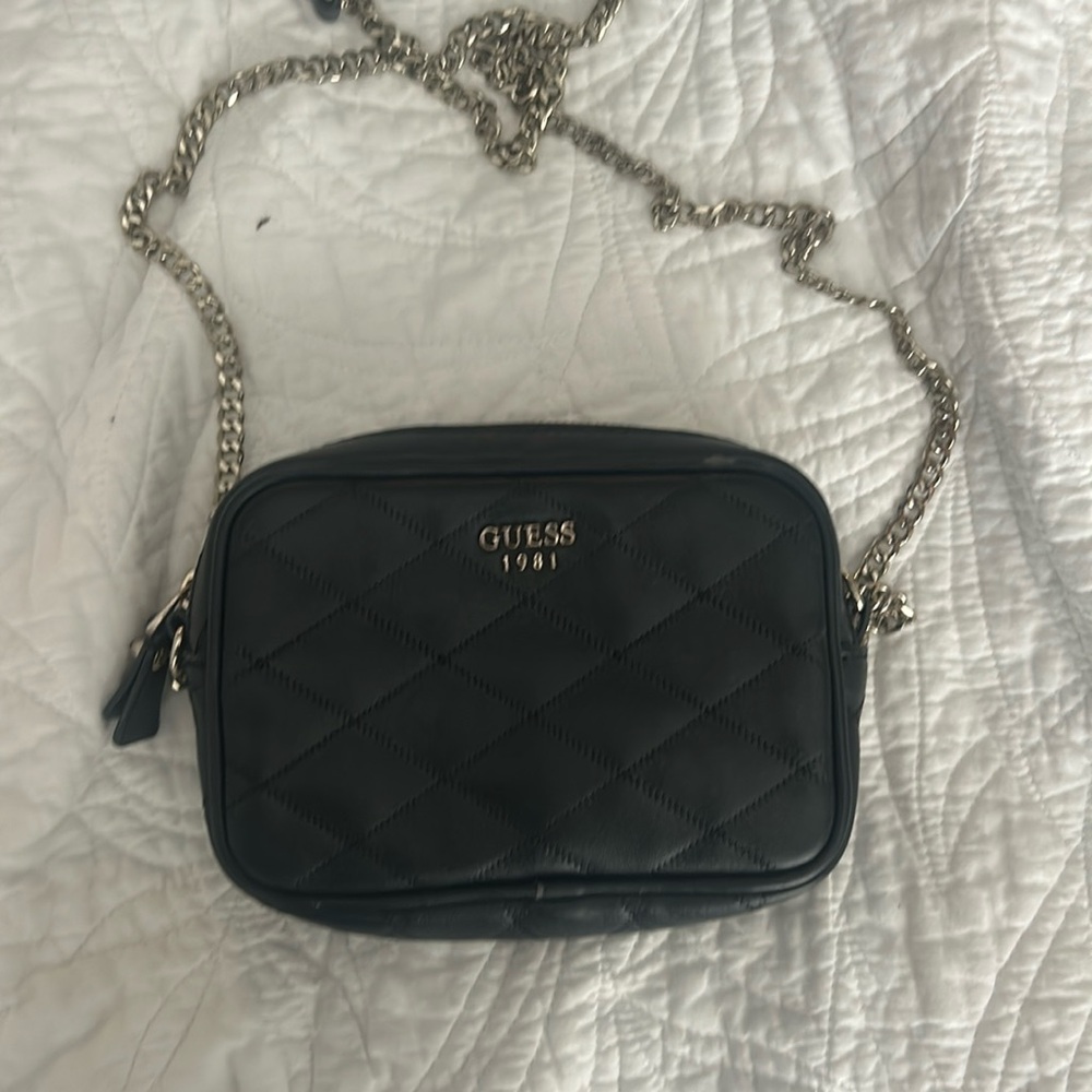 Black guess shoulder bag cross body